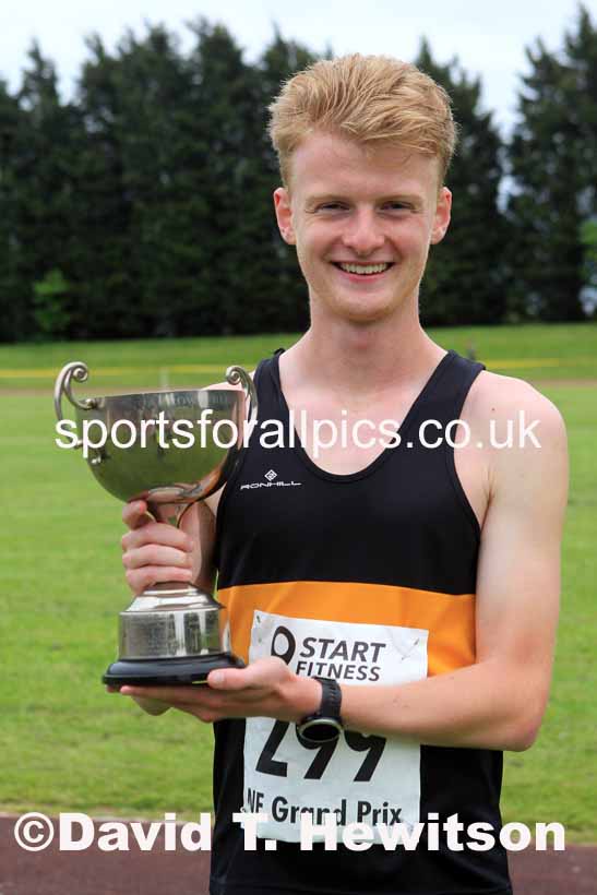 Jimmy Hedley Trophy 800 metres, NEGP 2, Monkton. Photo: David T. Hewitson/Sports for All Pics